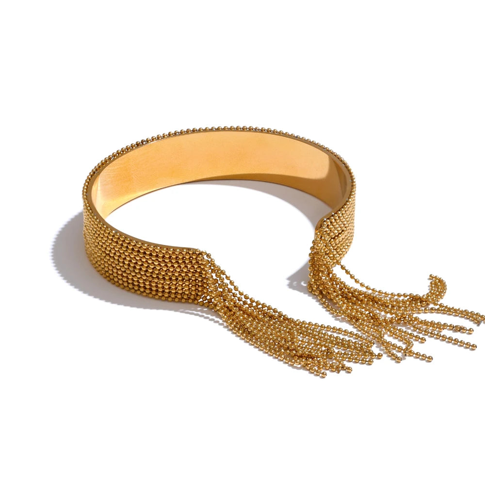 Bracelete de Esferas com Saia