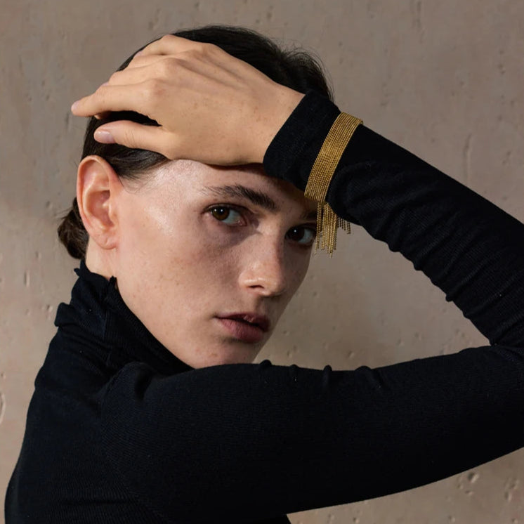 Bracelete de Esferas com Saia