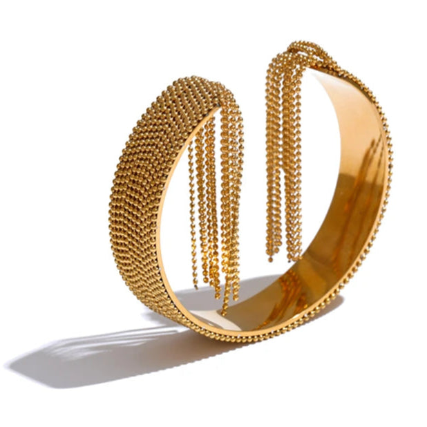 Bracelete de Esferas com Saia